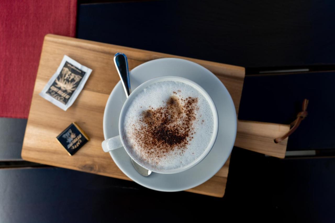 Dein Dornig Hotell Ebensfeld Exteriör bild